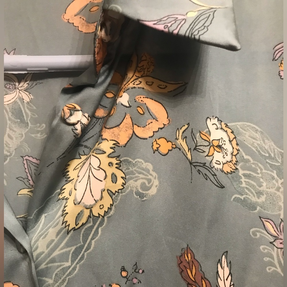 Zara satin feel floral blouse - Picture 4 of 4